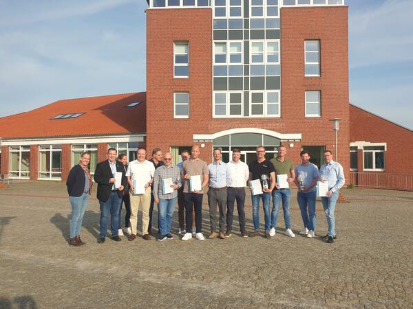 Bild vergr&ouml;&szlig;ern: Gruppenfoto Offshore
