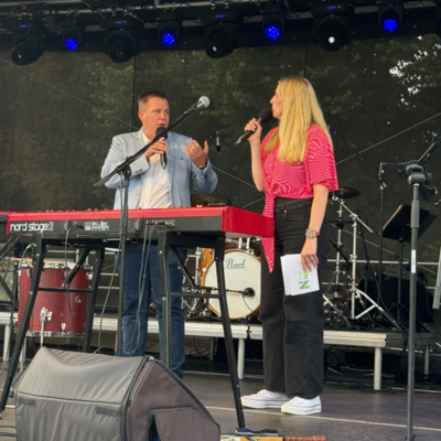 Er&ouml;ffnung mit B&uuml;rgermeister Florian Eiben und Moderatorin Nona Brodersen