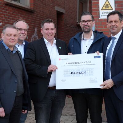 Scheck&uuml;bergabe MP Olaf Lies