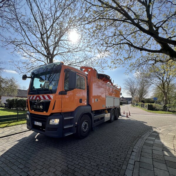 Bild vergr&ouml;&szlig;ern: Sp�lwagen