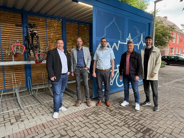 Er&ouml;ffnung der Fahrradabstellanlage am Markt
