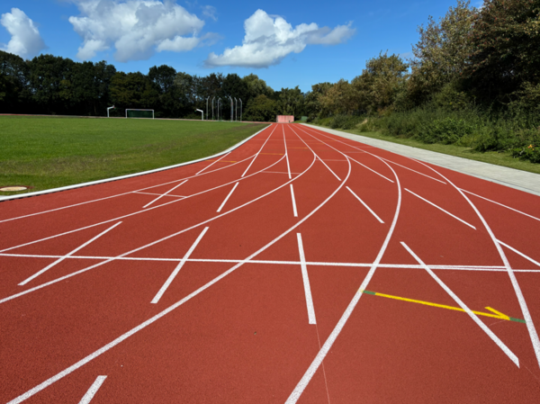 Ende der Sanierungsarbeiten WIldbahn-Stadion
